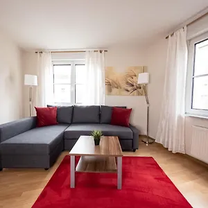 Ambiente-wohnung - Zentrum Und Park In 5 Minuten Erreichbar - Netflix Inklusive Apartment